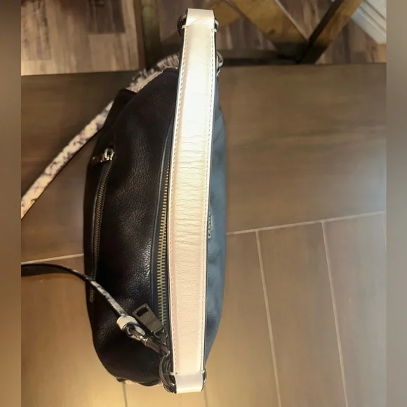 Coach Black and faux snake skin Women's Bag - Picture 6 of 8